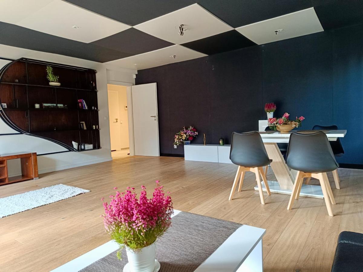 Piano Apartment Near Cracow, Modern, 3 Rooms, Free Parking, Terrace, Garden, Wifi Zielonki Esterno foto